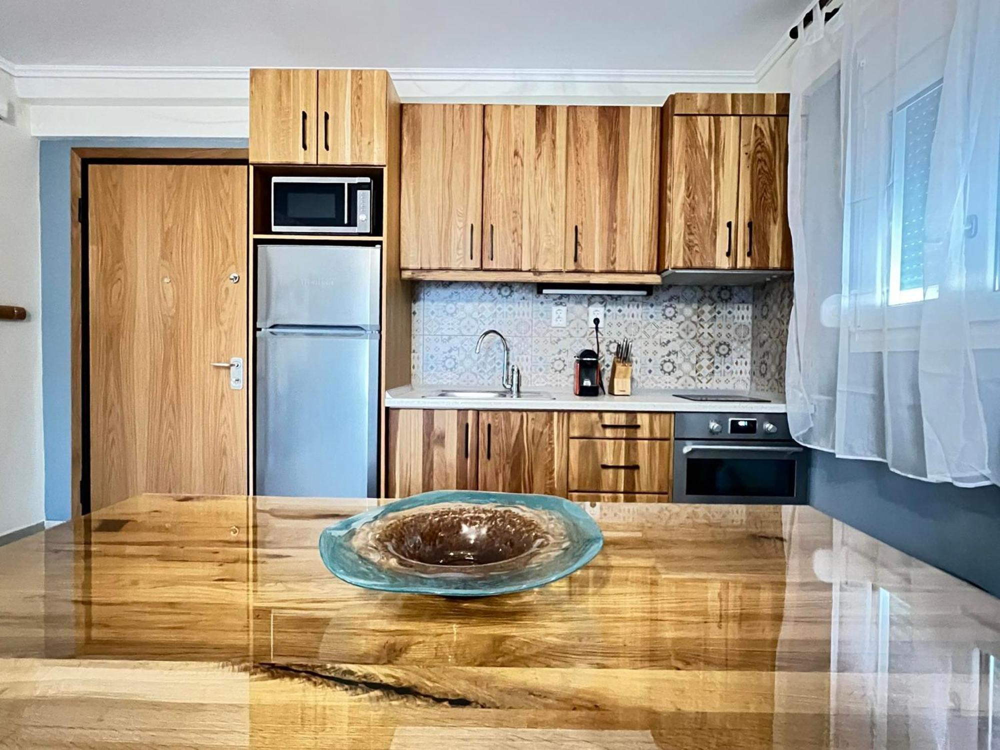 Steel & Oak Vintage Apartments Кавала Экстерьер фото